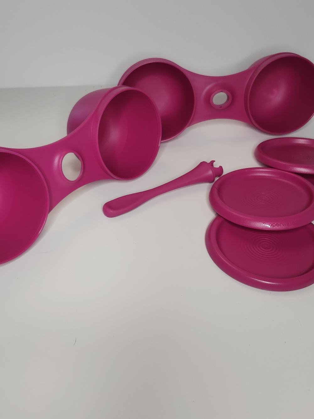 Tupperware Condiment Server Set - Magenta - Picture 3 of 3